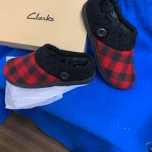 Clarks slip on clog